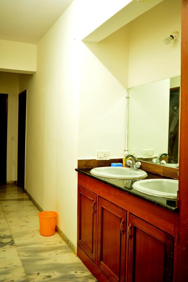 Social Rehab Downtown Hostel Bangalore Exterior foto