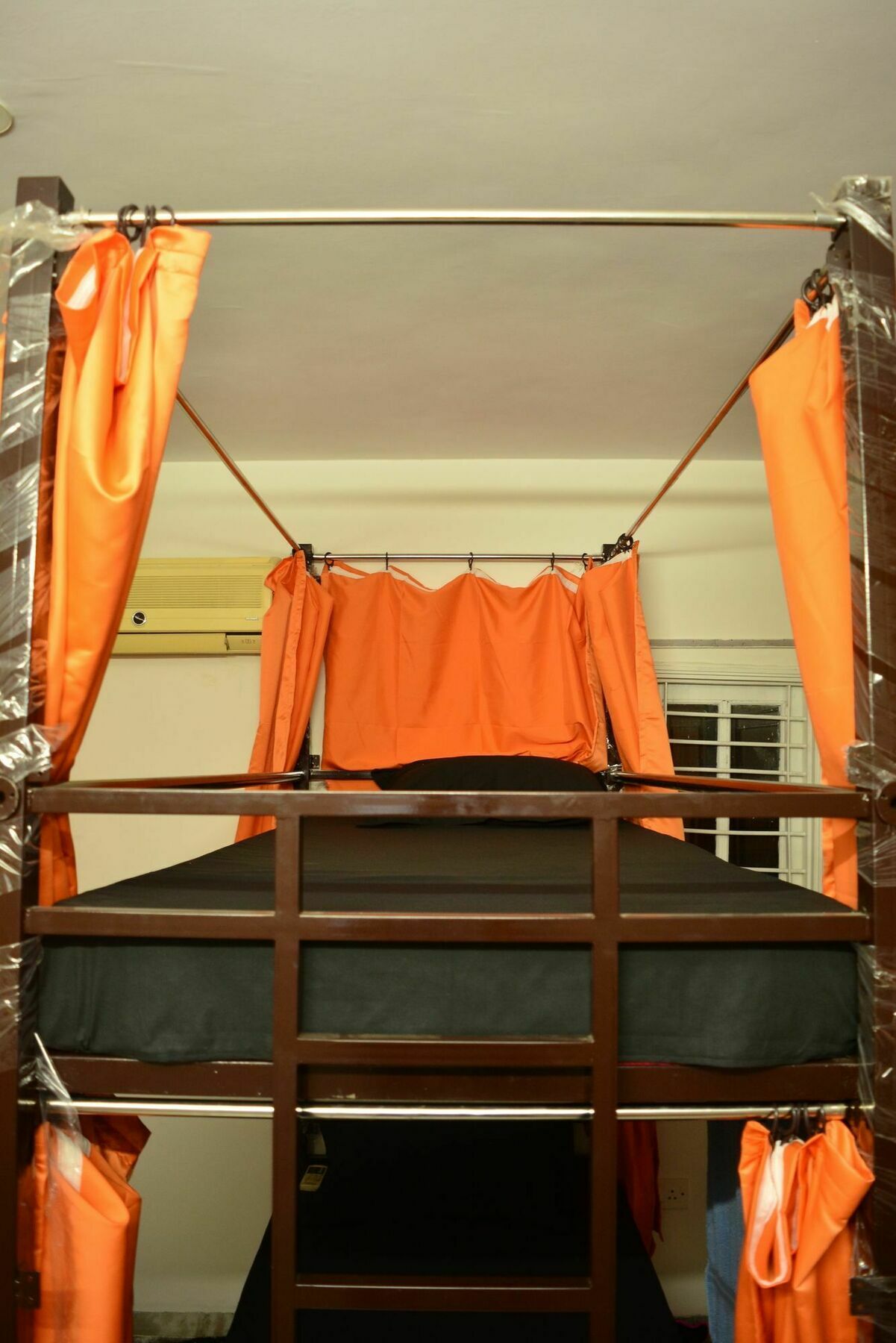 Social Rehab Downtown Hostel Bangalore Exterior foto